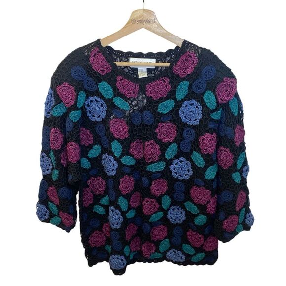 VICTORIA WOMAN Vintage Crochet Women’s Floral Top - Picture 1 of 6